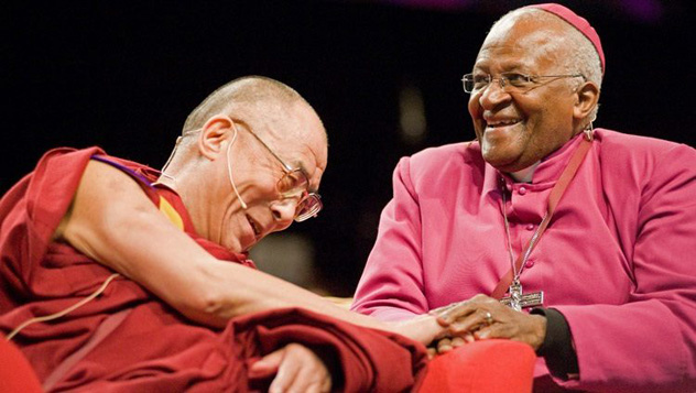 Далай-лама выразил соболезнования в связи с кончиной архиепископа Десмонда Туту