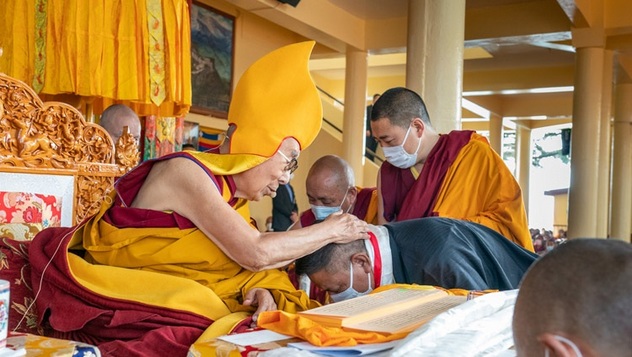 Далай-лама даровал краткое учение по случаю Дня чудесных деяний Будды Шакьямуни