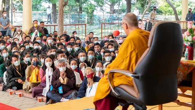 Далай-лама встретился с участниками 25-го тибетского оперного фестиваля «Шотон»