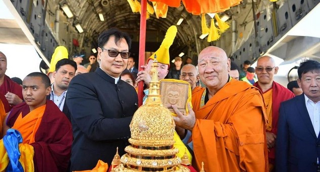 Реликвии Будды из Национального музея Индии (Нью-Дели) прибыли в столицу Монголии Улан-Батор. Тэло Тулку Ринпоче посетил церемонию приветствия священных реликвий