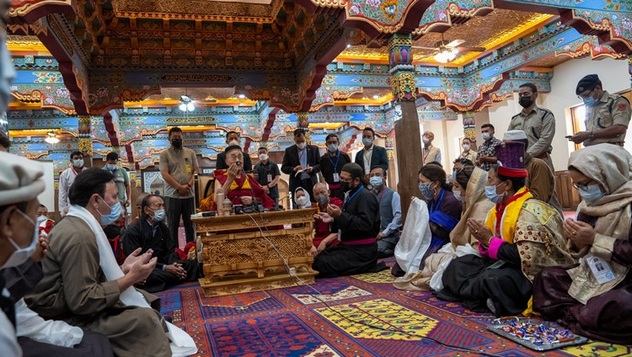 Далай-лама совершил паломничество в Джокханг, мечети и христианскую церковь в Ладаке