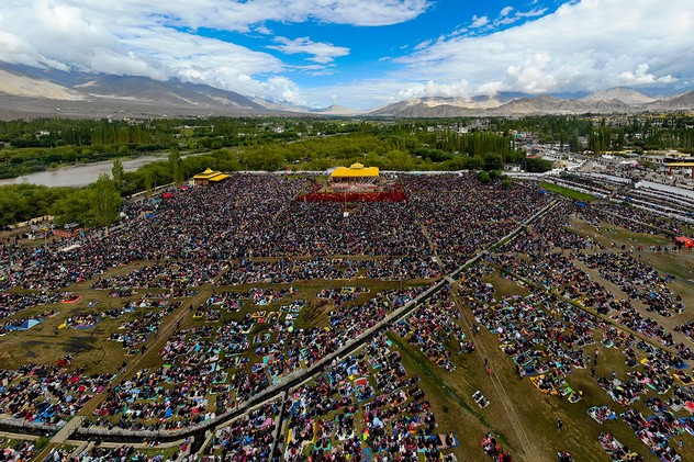 Далай-лама даровал посвящение Авалокитешвары