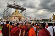 Фоторепортаж. Открытие буддийской пагоды Швезигон в Калужской области