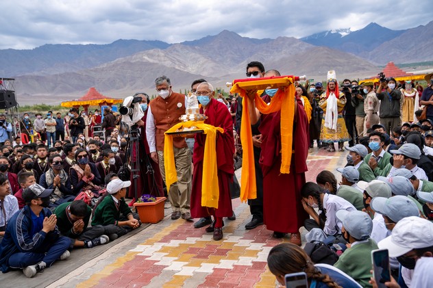 Далай-ламе вручили награду «Пелнгам Дутон – 2022», приуроченную ко дню величия Ладака