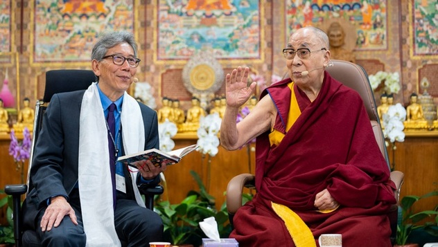 О первом дне диалога Далай-ламы с участниками программы «Молодежные лидеры» Института мира