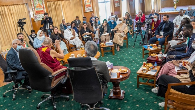 О втором дне диалога Далай-ламы с участниками программы «Молодежные лидеры» Института мира