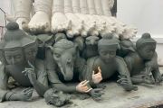 Продолжается работа над созданием статуй для главного монастыря Тувы «Тубтен Шедруб Линг»