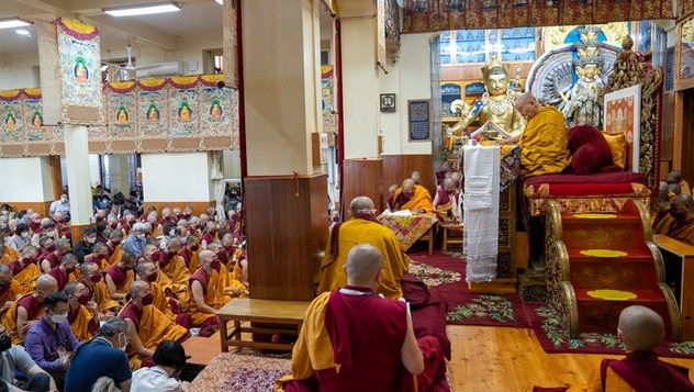 О первом дне учений Далай-ламы по второй главе сочинения Дхармакирти «Праманаварттика»