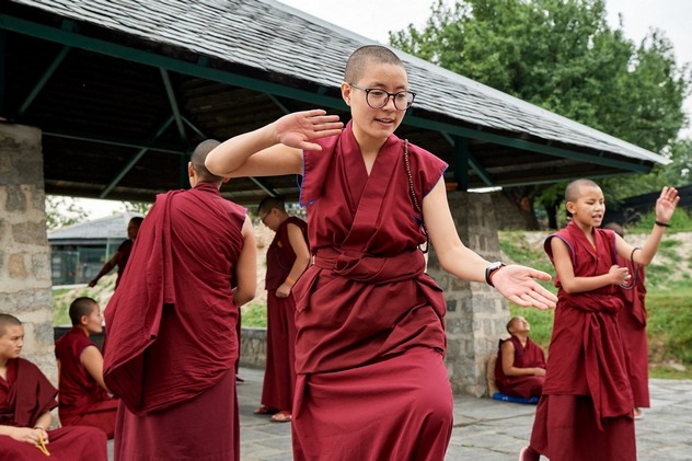 О значении жестов в философских диспутах тибетского буддизма