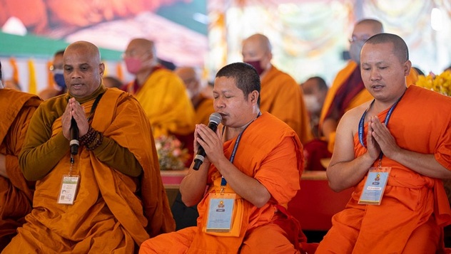 О первом дне учений Далай-ламы по сочинению Нагарджуны «Толкование бодхичитты»