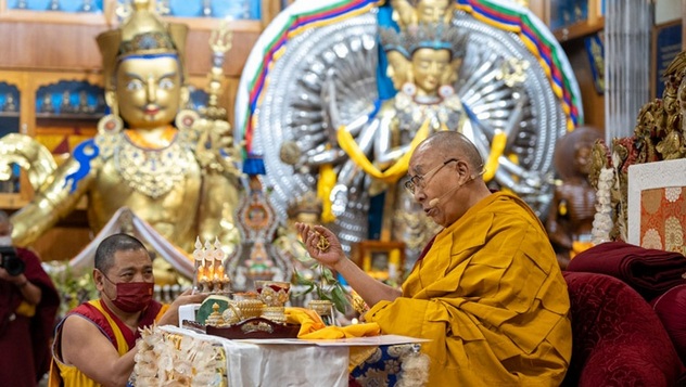 Далай-лама провел подготовительные церемонии для посвящения Чакрасамвары