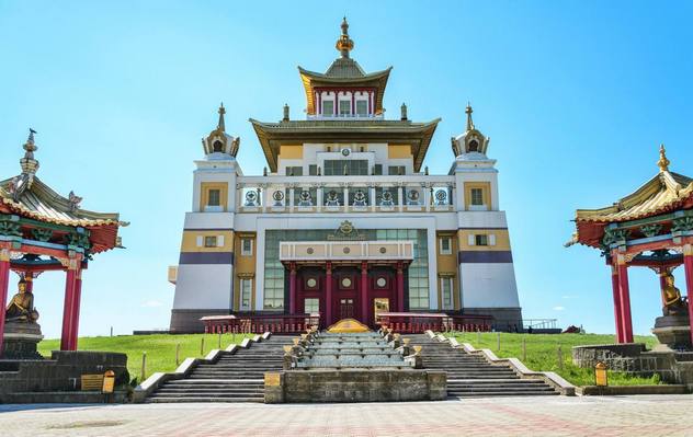 В Центральном хуруле Калмыкии состоится торжественная церемония интронизации Шаджин-ламы Калмыкии геше Мутула