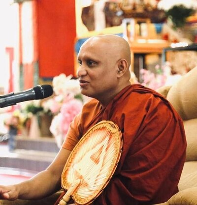 Учения по успокоению ума и буддийской медитации в московском храме Тубден Шедублинг