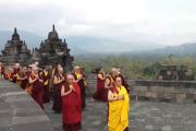 Фоторепортаж. Тай Ситу Ринпоче посетил храмовый комплекс Боробудур в Индонезии