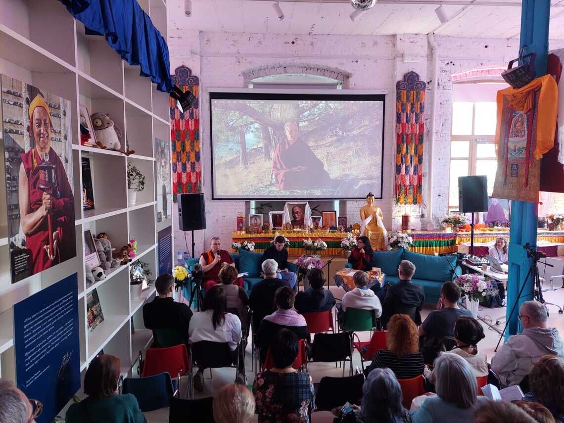 Фото. В Москве прошел День благодарности Ламе Сопе Ринпоче